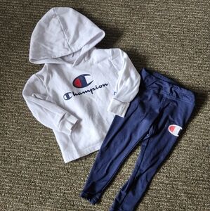 Champion Sweatshirt with leggings